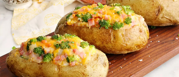 Baked Potato With Ham & Cheese 
